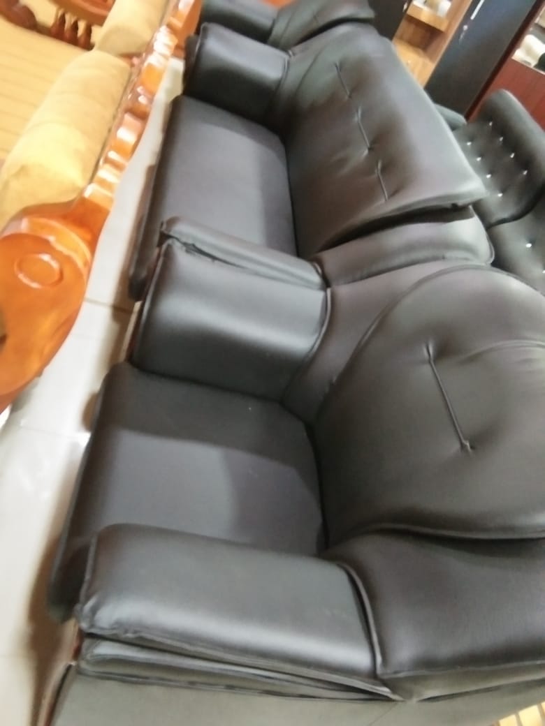 SRI VIGNESWARRA RADIOS PANDALUR