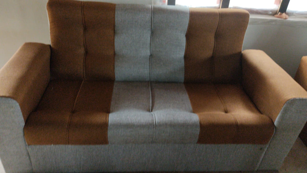 SRI VIGNESWARRA RADIOS PANDALUR